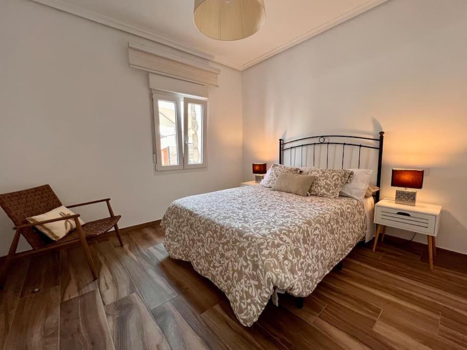 Apartment Canalejas 66